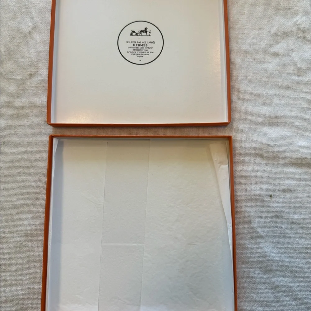 Hermes Orange Gift Box - Picture 5 of 5